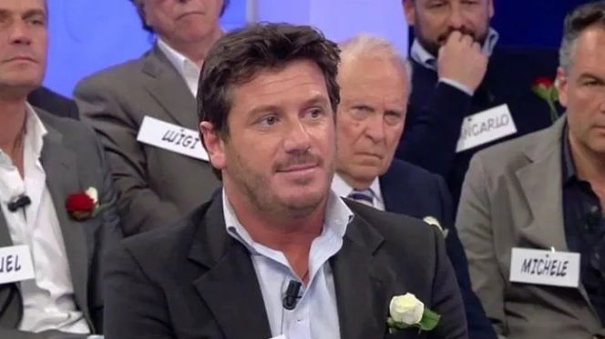 Tragedia a Uomini e Donne, scomparso a 46 anni l’ex cavaliere Fabio Donato preview