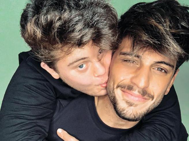 Uomini e Donne, Luigi Mastroianni annuncia l’uscita del suo primo libro (che racconta una bellissima storia!) preview