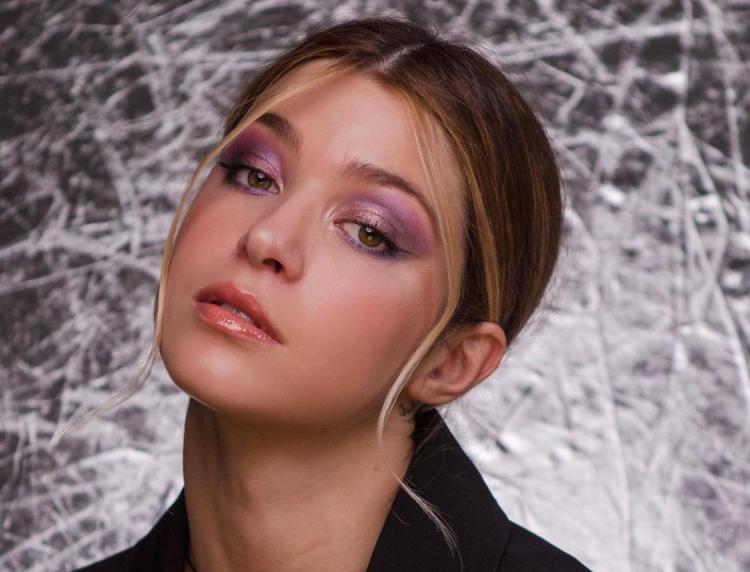 Uomini e Donne, Natalia Paragoni debutta con il suo primo libro: ecco di cosa parlerà article-post