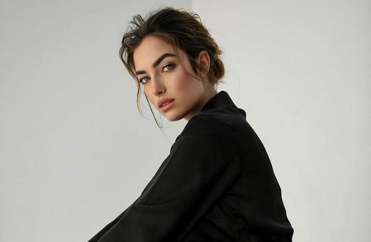 Uomini e Donne, Nilufar Addati diventa conduttrice: ecco di cosa parlerà (e dove andrà in onda) il suo programma preview