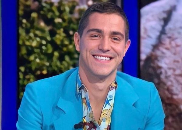 Isola 15, Tommaso Zorzi svela a quale famosissimo personaggio si ispira. E a proposito del ruolo da opinionista… article-post