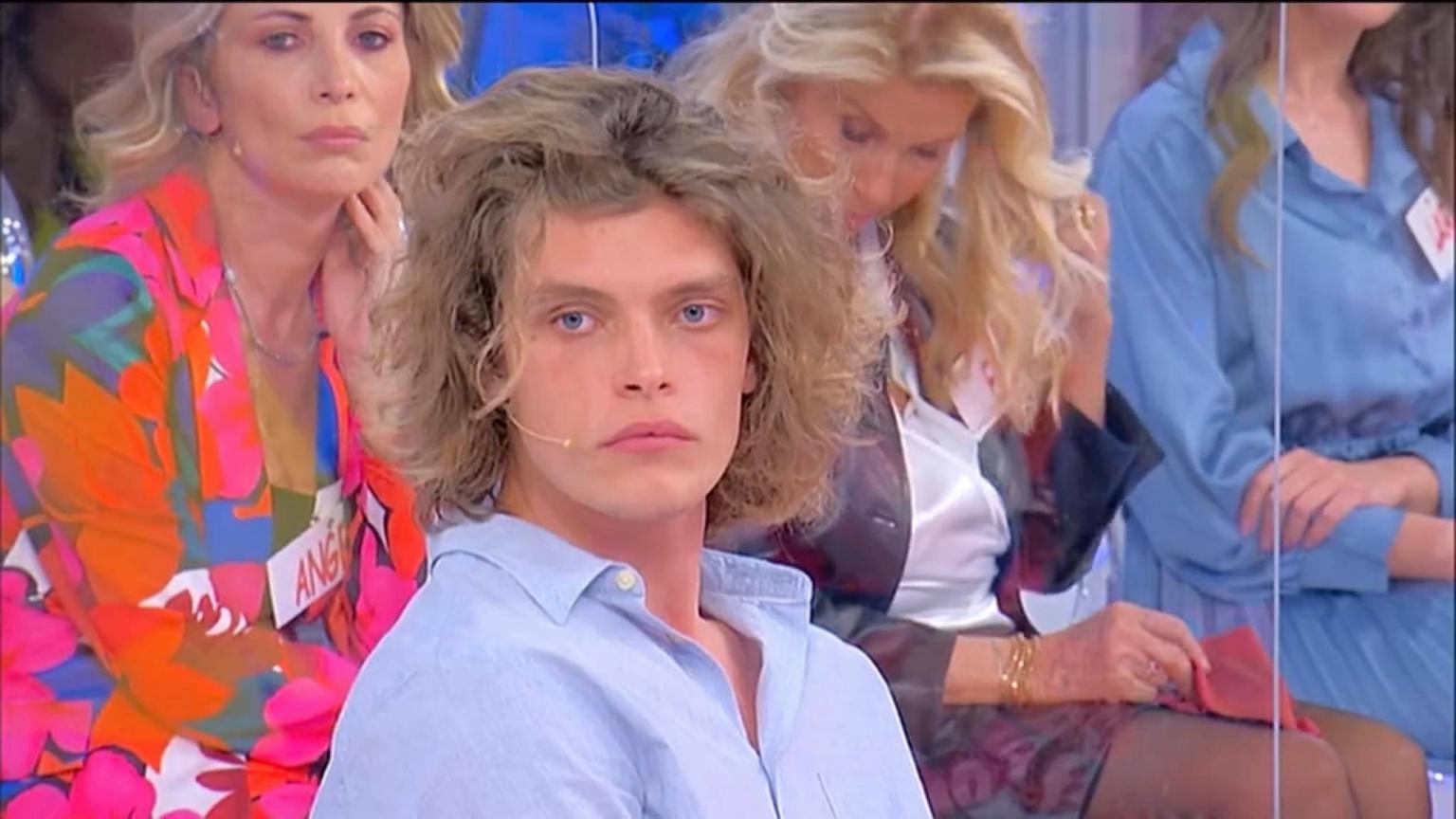 Uomini e Donne l'opinione di Isa sulla puntata del 10/03/21 Isa e Chia