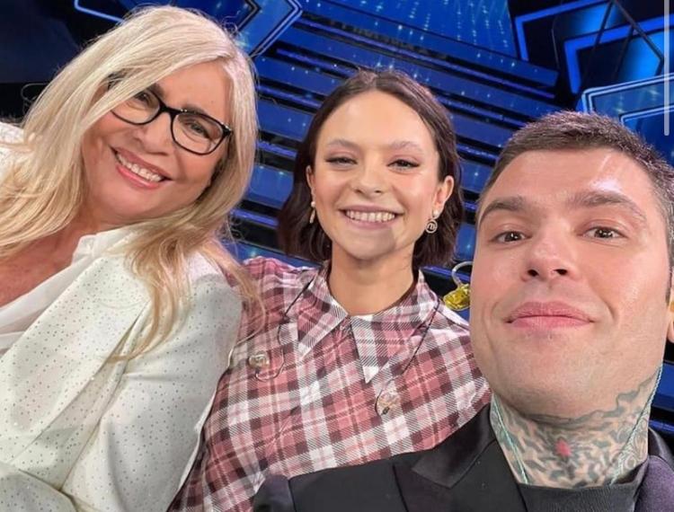 Sanremo 2021, Mara Venier scatenata in difesa di Fedez e Chiara Ferragni preview