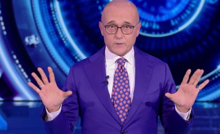 Gf Vip 5, Alfonso Signorini svela quale Vippone l’ha deluso e quali sono stati i tre momenti più iconici dell’edizione article-post