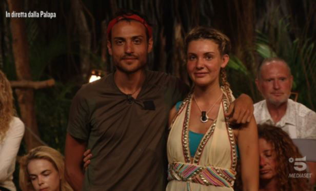 Isola 15, sesta puntata: eliminata Miryea Stabile che raggiunge Vera Gemma a Playa Esperanza. I nominati sono… preview