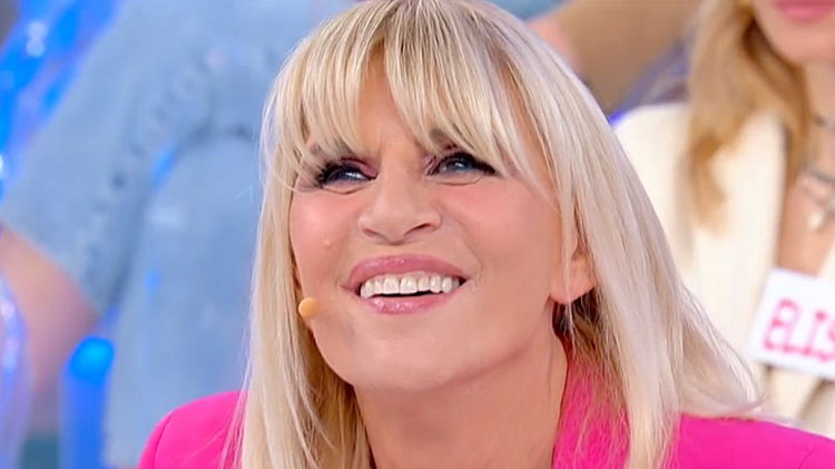 Gemma Galgani, il collage che mostra il cambiamento della dama dal 2010 ad oggi scatena l’ilarità del web (foto) preview