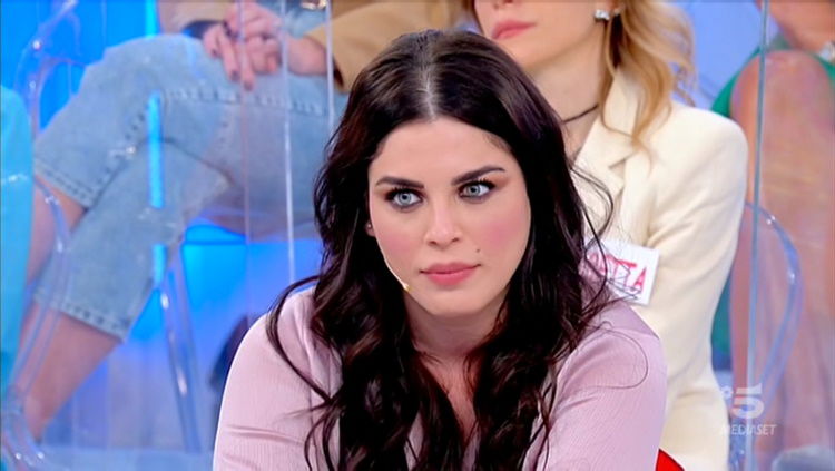 Uomini e Donne: l’opinione di Chia sulla puntata del 19/04/21 preview