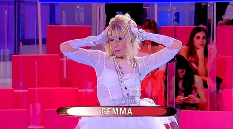 Uomini e Donne: l’opinione di Isa sulla puntata del 20/04/21 preview