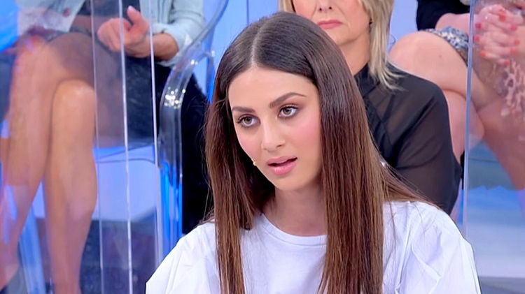 Uomini e Donne: l’opinione di Isa sulla puntata del 29/04/21 preview