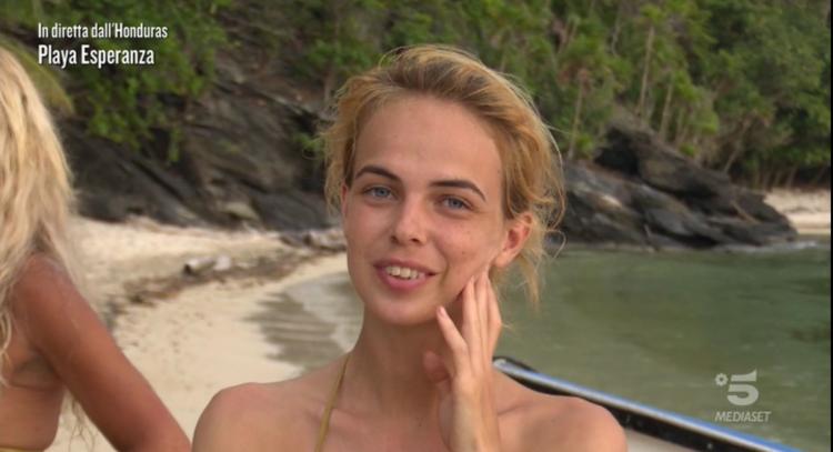 Isola 15, ottava puntata: eliminata Drusilla Gucci che decide di non rimanere a Playa Esperanza. I nominati sono… preview