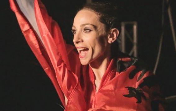 Amici, Anbeta Toromani rivela di aver litigato con Maria De Filippi preview