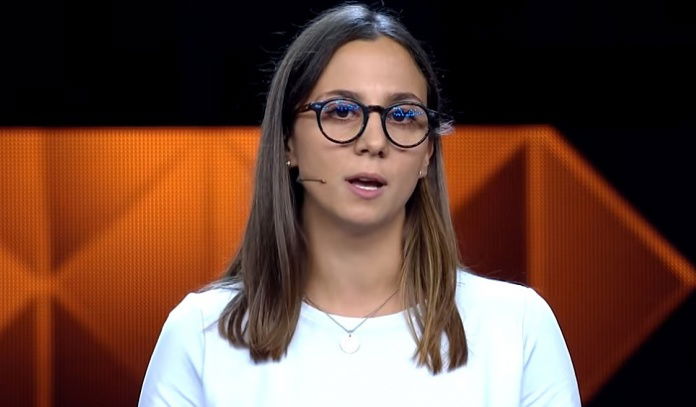 Partita del Cuore, è bufera dopo le dichiarazioni di Aurora Leone: ecco quali cantanti potrebbero non scendere in campo article-post