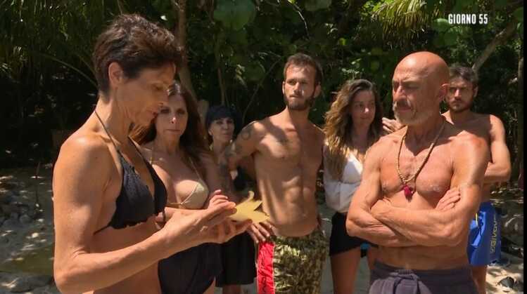 Isola 15, Roberto Ciufoli infrange il regolamento e viene punito: ecco cosa è successo preview