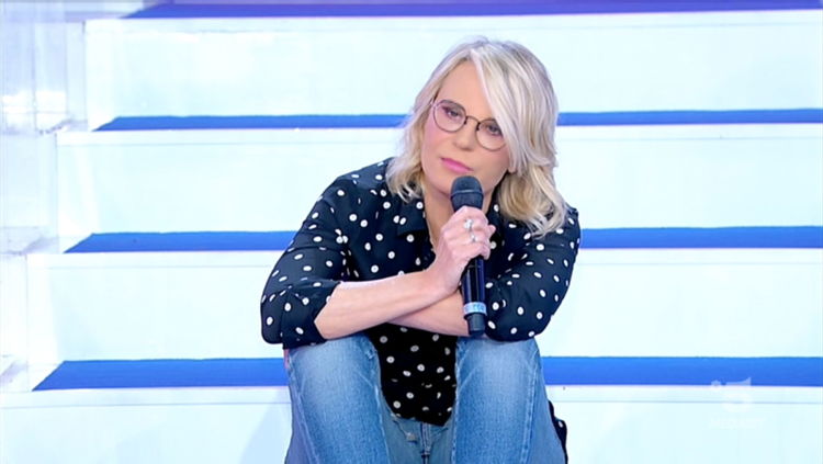 Da Uomini e Donne ad Amici 22: ecco quando terminano e quando riprenderanno le puntate su Canale 5 preview