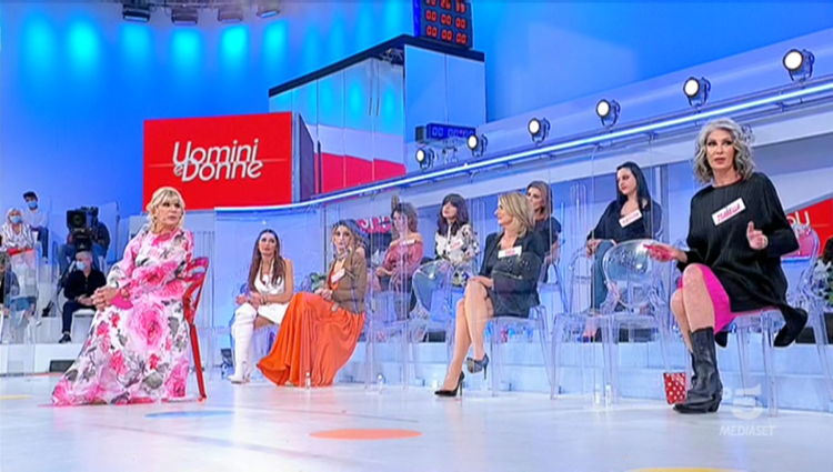 Uomini e Donne: l’opinione di Chia sulla puntata del 26/05/21 preview