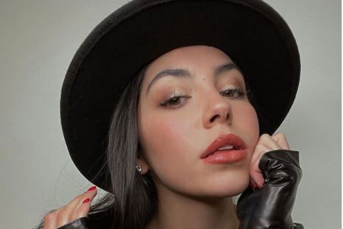 Isola, Virginia Mihajlovic annuncia di essere incinta e sui social mostra la reazione di papà Sinisa alla notizia! article-post