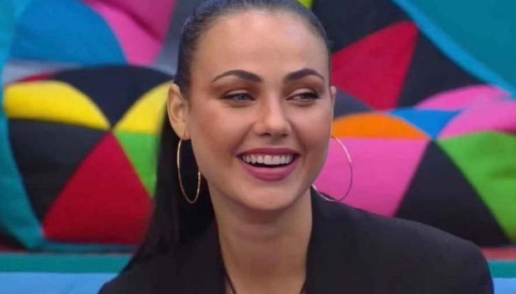 Gf Vip 5, bodyshaming nei confronti di Rosalinda Cannavò: arriva la replica dell’ex gieffina preview