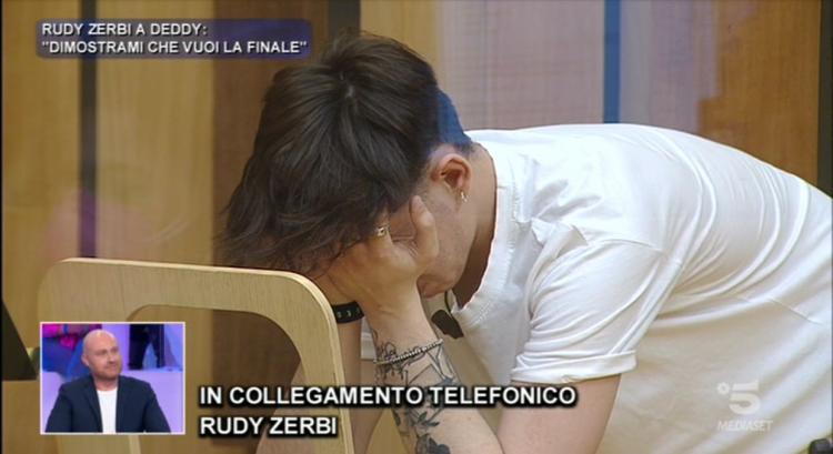 Amici 20, Rudy Zerbi rimprovera Deddy: “Ti senti arrivato!” E il cantautore scoppia in lacrime preview