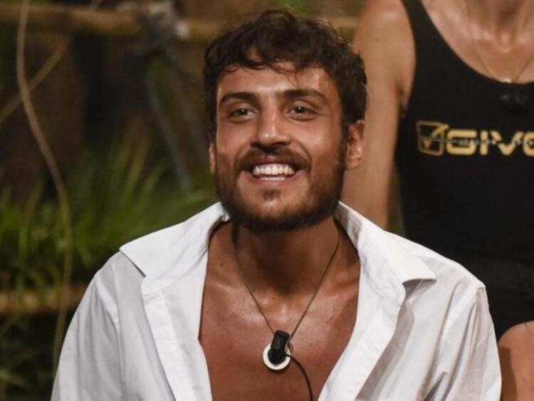 Isola 15, Awed torna sui social dopo la vittoria e svela i chili persi preview