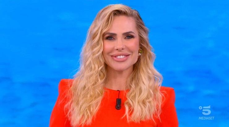 Isola 16, spoilerata per errore una naufraga “segreta”: ecco chi è preview