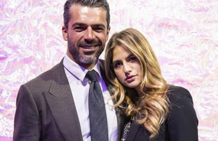 Luca Argentero e Cristina Marino si sono sposati in gran segreto: “In un bosco, come nelle migliori favole” preview