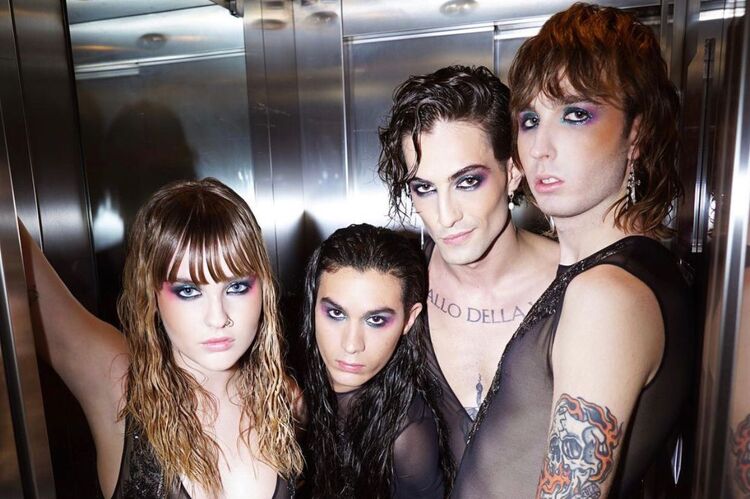 Eurovision 2021, Miley Cyrus inizia a seguire i Maneskin sui social: collaborazione in vista? preview