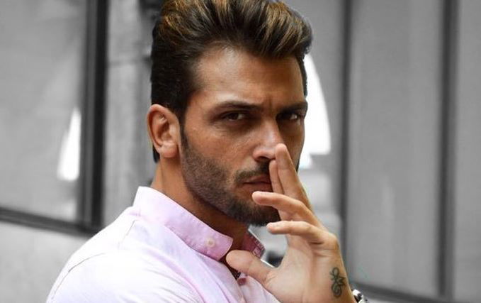 Ciao Darwin, nella puntata andata in onda ieri sera è apparso anche Mariano Catanzaro preview