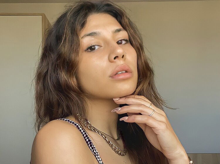 Uomini e Donne, Beatrice Buonocore ritrova l’amore dopo il trono di Davide Donadei: ecco chi è il fidanzato (foto) preview