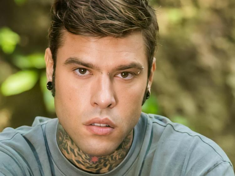 Fedez risponde alle critiche e spiega perché ha pubblicato gli audio delle sue sedute dallo psicologo article-post