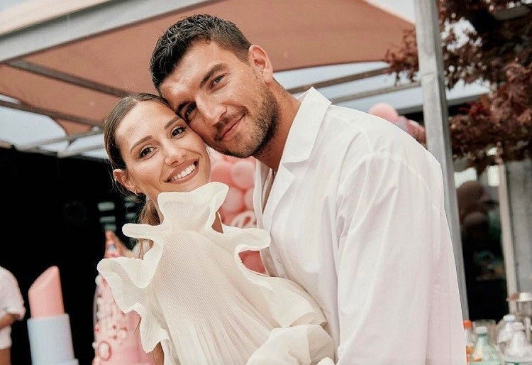 Marco Fantini e Beatrice Valli rivelano quando si sposeranno! article-post