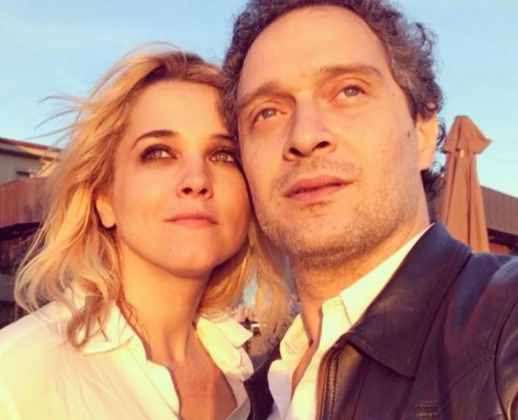 Francesca Barra e Claudio Santamaria aspettano un figlio: la foto col pancione preview