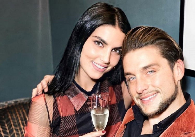 Uomini e Donne, Mauro Faettini e Lisa Palugan fanno un appello a Maria De Filippi e confessano: “I nostri preferiti? Teresa Langella e Andrea Dal Corso perché…” preview