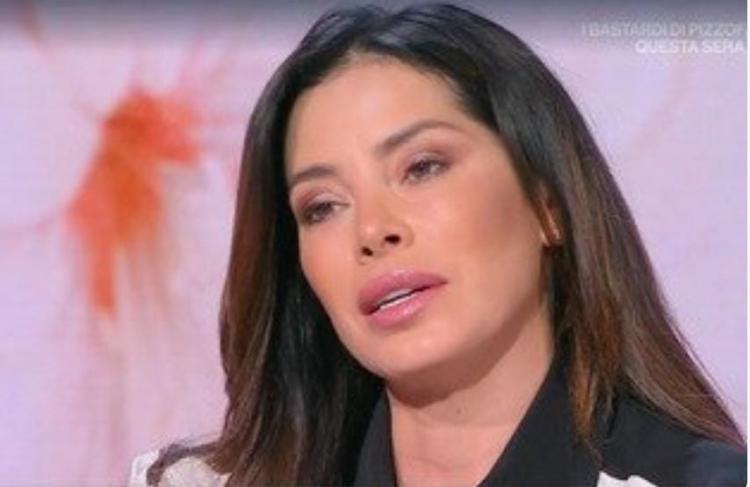 Aida Yespica a Storie Italiane: “A 7 anni ho subito un abuso” preview