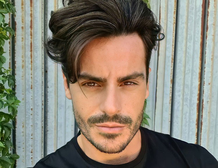 Gf Vip 6, Andrea Casalino ha (già) puntato Sophie Codegoni? “È oggettivamente bella, ma…” article-post