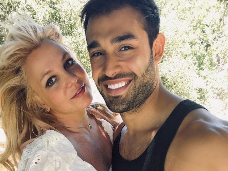 Britney Spears, il fidanzato Sam Asghari le ha chiesto di sposarlo
