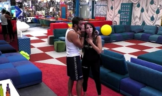 Gf Vip 6, Gianmaria Antinolfi parla di Soleil Sorge a Miriana Trevisan che afferma: “Speriamo non si sia sentito, perché…” preview