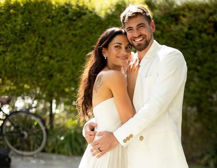 Lucifer, Inbar Lavi è convolata a nozze! (Foto) preview