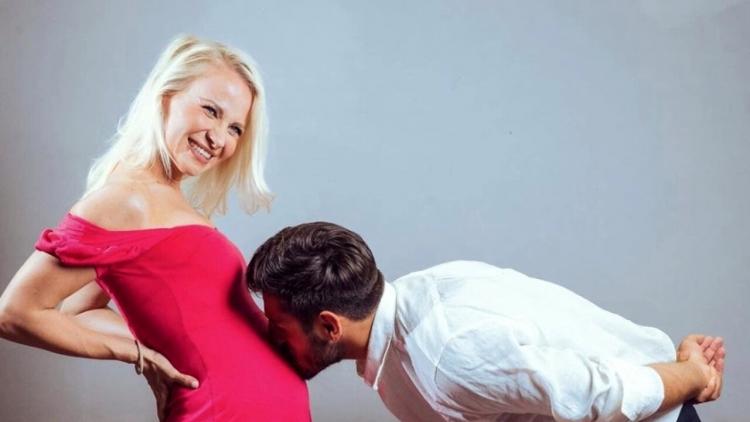 Ballando con le Stelle, Veera Kinnunen svela il sess0 del bebè che porta in grembo! article-post