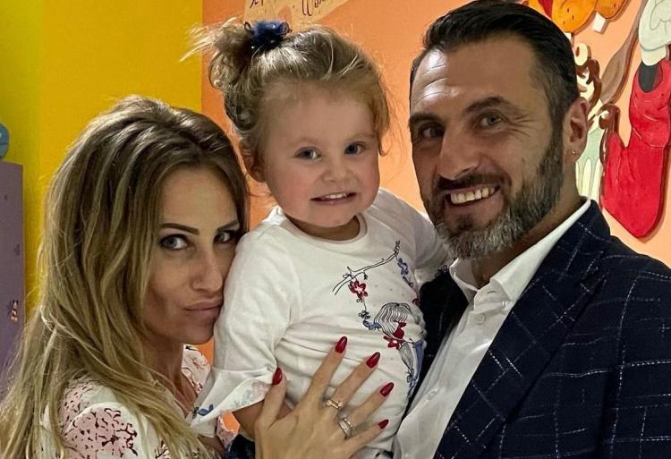 Sossio Aruta e Ursula Bennardo sono tornati insieme: la foto del bacio preview