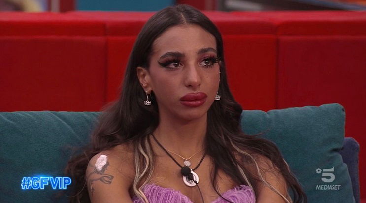Gf Vip 6, l’ex tronista di Uomini e Donne Veronica Burchielli preoccupata per Lulù Selassié: “Questa ragazza non può restare nella Casa” preview