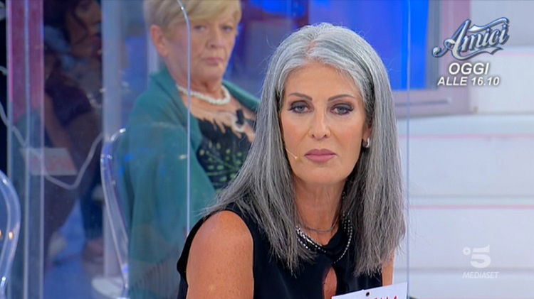 Uomini e Donne: l’opinione di Isa sulla puntata del 19/10/21 preview