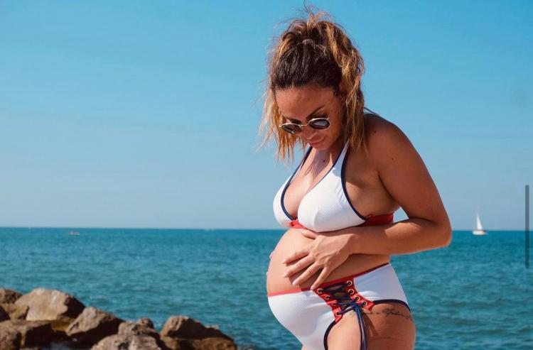 Uomini e Donne, dopo aver aperto un sondaggio tra i fan Valentina Pivati svela il nome scelto per la bimba in arrivo preview