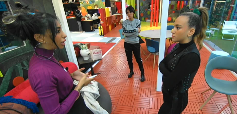 Gf Vip 6, è scontro tra Lulù Selassiè e Clarissa Selassiè che sbotta: “Mi stai sul ca**o, non si può andare avanti così!” preview