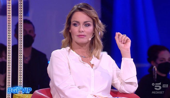 Gf Vip 6, Sonia Bruganelli: “Risulto antipatica perché posso permettermi di esserlo”. Poi svela chi le piacerebbe come vincitore del reality article-post