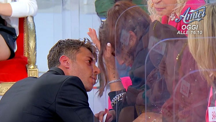 Uomini e Donne: l’opinione di Isa sulla puntata del 18/11/21 preview