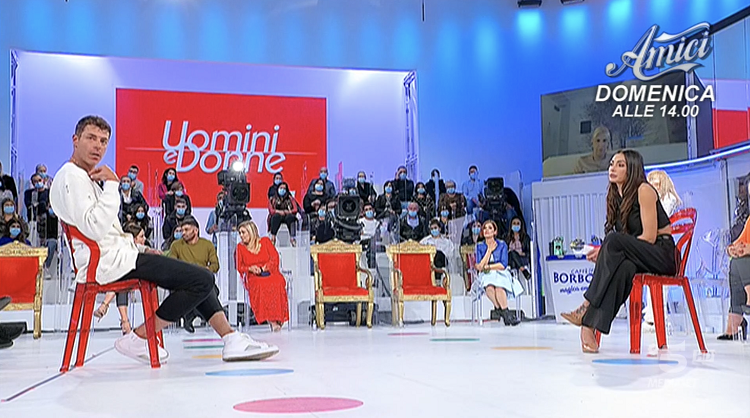 Uomini e Donne: l’opinione di Chia sulla puntata del 26/11/21 article-post