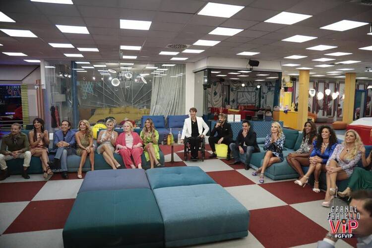 Gf Vip 6, Gabriele Parpiglia fa il punto sui prossimi ingressi in Casa e dopo l’esclusione di Giulia Cavaglia e Giulio Raselli rivela che… article-post