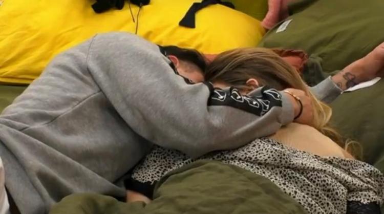 Gf Vip 6, Alessandro Basciano e Sophie Codegoni sempre più in intimità (Video) article-post