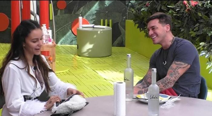 Gf Vip 6, Alessandro Basciano flirta (anche) con Jessica Selassié: “Potrei diventare il tuo principino…” article-post