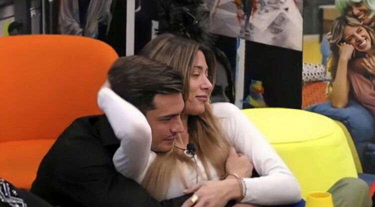 Gf Vip 6, Alessandro Basciano sempre più vicino a Soleil Sorge che esclama: “Mi mandi in tilt quando ridi così, mi ricordi un mio ex” preview